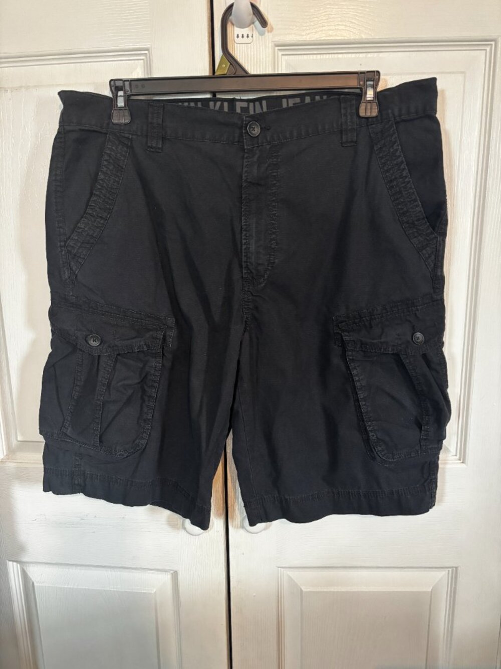 Calvin Klein Jeans Mens Cargo Shorts Black Size 38